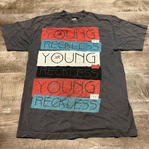 Young & Reckless Short Sleeve Shirt Size Medium - Picture 1 of 6
